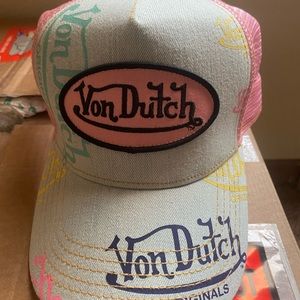 Basically brand new, very slightly worn von Dutch hat